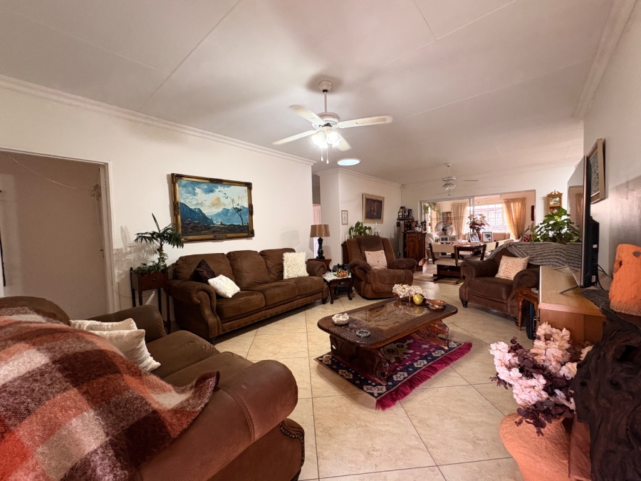 3 Bedroom Property for Sale in Flimieda North West